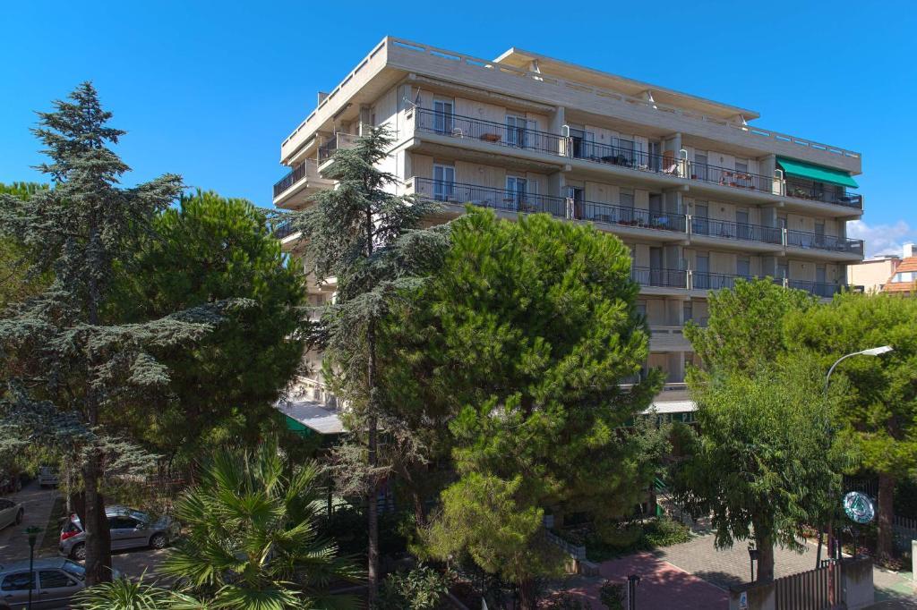 Hotel Pineta San Benedetto del Tronto Exterior foto